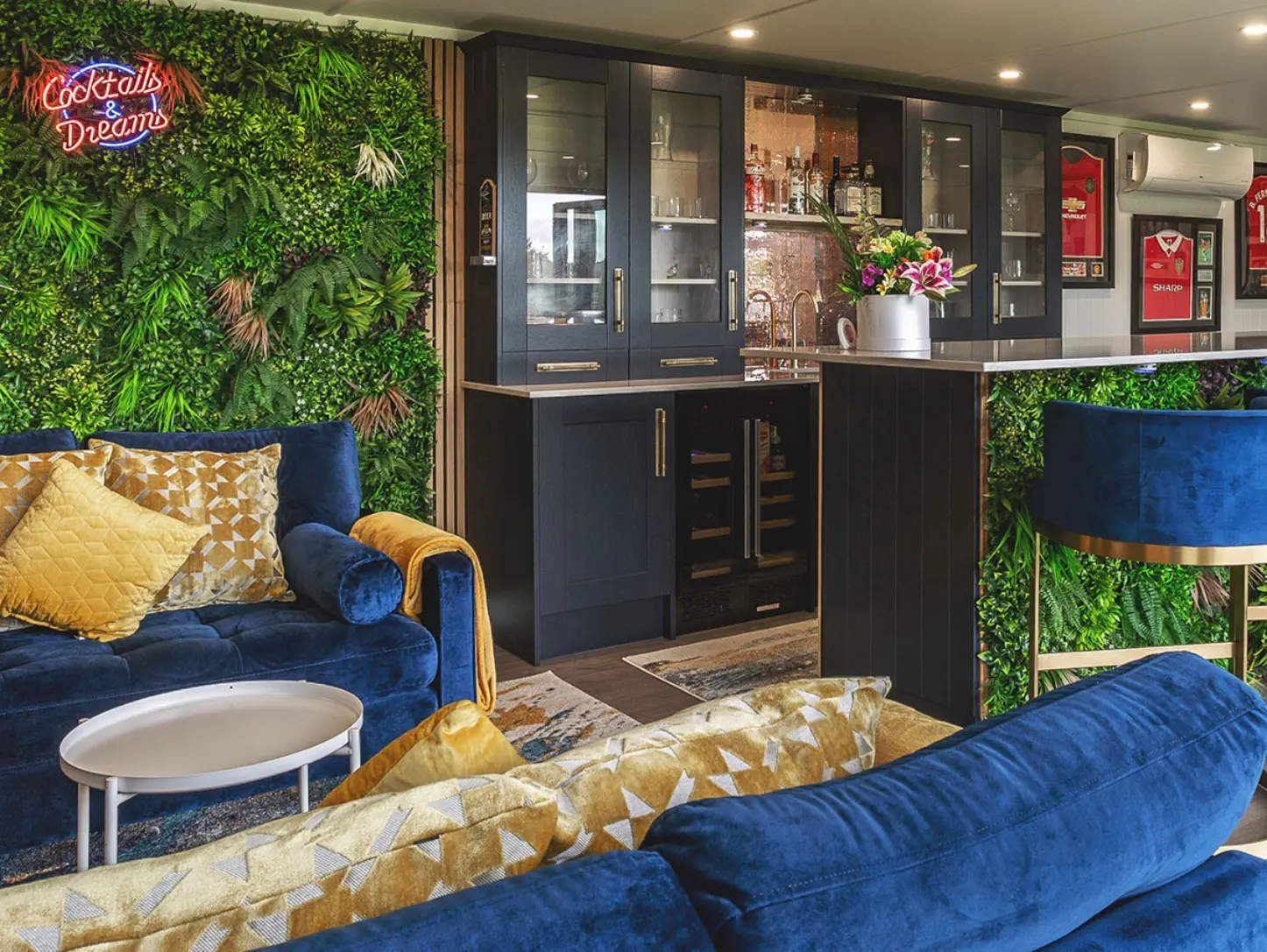 ideas for a mancave with a bar